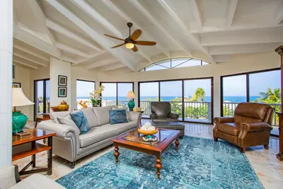 Image de 180° Sea Views, Luxurious Villa, Walk to secluded beach or beach bar