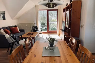 Image de Ferienwohnung \"Jim Knopf\" mit Balkon zwischen Strand, Wald & Wiese im Südosten der Insel Rügen!