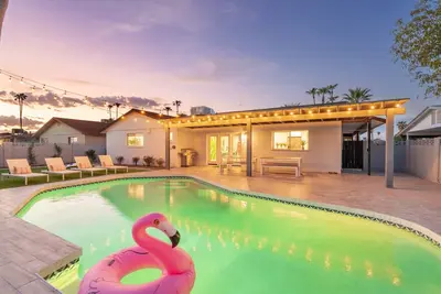 Image de Tempe Retreat-4br-Heated Pool-Games-Grill-Asu