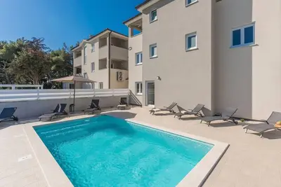 Image de Maison de vacances Premantura pour 1 - 14 personnes avec 6 chambres à coucher - Maison de vacances