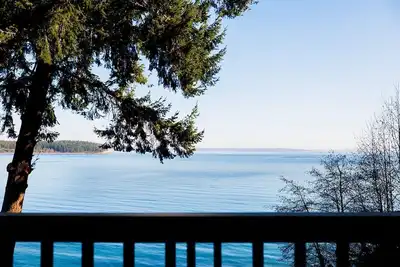 Image de Port Hadlock Luxury Cabin Retreat Awaits you! by RedAwning