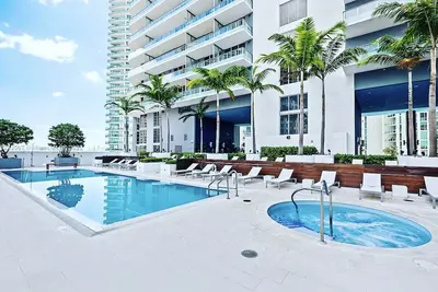 Image de Luxury Condo In Brickell w/ water views and A+ amenities! Prime Location ⭐️⭐️⭐️⭐️⭐️