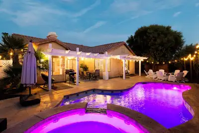 Image de Relaxing Desert Escape for Friends and Families.