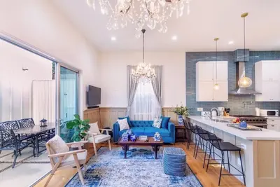 Image de Luxury Designer Home with Hot Tub, Parking Garage Near San Francisco Uc Berkeley