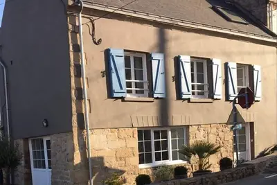 Image de Townhouse near the sea (300 meters)