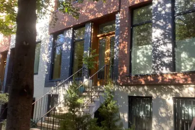 Image de Huge, Beautiful Townhome with Private Garden! Two terraces! Close to everything!