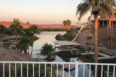 Image de Gorgeous View New Remodeled 2 bdrm 2ba-Dock