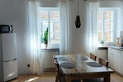 Image de Bright, spacious 38m2 apartment/studio for temporary living