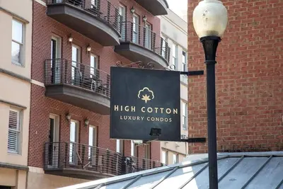 Image de Premium 2 Bedroom 2 Bath Condo on the Oxford Square