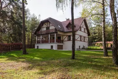 Image de Superbe maison à Ryn avec WiFi