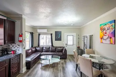 Image de Comfy house w/Ev Charger near Downtown and Nrg! (Pet-Friendly)