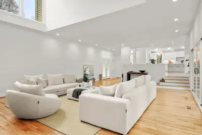 Image de Gorgeous Weston Retreat with Tennis & Hot Tub