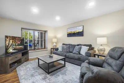 Image de Naperville Fhs Rental - Woodview Lane