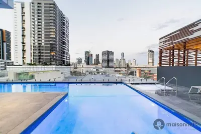 Image de South Brisbane Unit with Parking and Pool