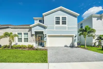 Image de EV_3516 - 8 Bed 6 Bath Villa with Screened-In Pool with Spillover Spa, Kids Cust