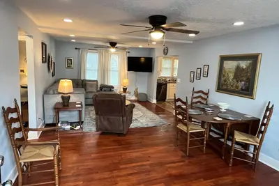 Image de Close to Vt/Radford! Perfect spot for game weekends!