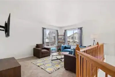 Image de Modern Spacious Home, Close to Denver, 4br/3ba