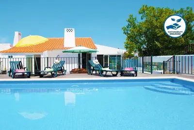 Image de Family villa with heatable pool