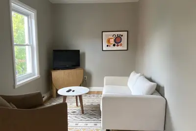 Image de Lovely, spacious and bright apartment