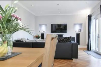Image de Immaculate Family sized holiday home located 10mins from beachfront!