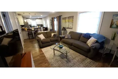 Image de Updated Dundee 3-4 br 2 bathrm home near Ne Med / Unmc