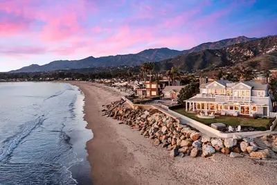 Image de Gated Luxury Beachfront Estate on Padaro Lane!