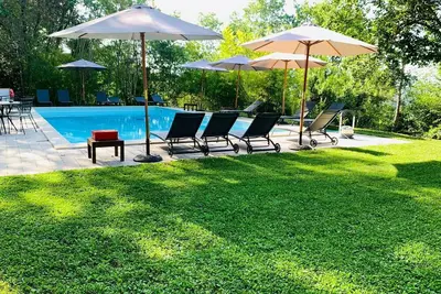 Image de Confortable appartement dans une maison de vacances avec climatisation, Wifi, piscine, Tv et parking