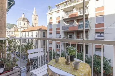 Image de Bel appartement pour 6 personnes avec climatisation, Wifi, Tv, balcon et animaux admis