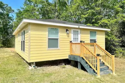 Image de ** ✝️ Christian Retreat ** on 15 acres near Pensacola beach & hiking trails!