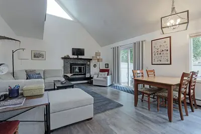 Image de Incredible Townhouse U-Med, walk to Jewish Center