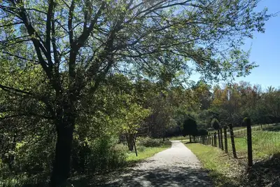 Image de Comfort and Convenience! Amazing unit awats! Close to Sweet Water Park