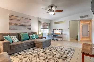 Image de Minutes to river, downtown, shops, & restaurants. Bbq, Firepit, PetFriendly!