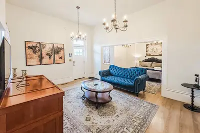 Image de Antique Cozy Unit - Central Ogden