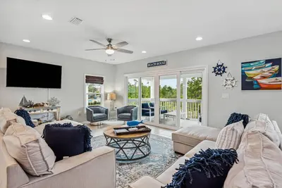 Image de So Close to All the Amenities! Free Rounds of Golf! Dog Friendly-Ping Pong Table-2 Pools-Beach Club!