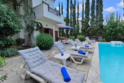 Image de Relax with the whole family at this peaceful place to stay.