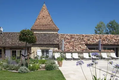 Image de Le Pigeonnier wonderful Gite adjoining the pool terrace