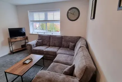 Image de Newly Refurbished 2 Bed, City Centre Apartment. with parking