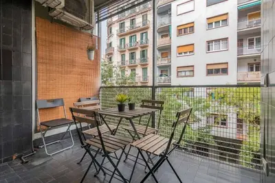 Image de Plaza España 4bd / 2bth with terrace for families
