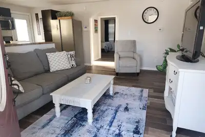 Image de Cozy and Comfortable Home in West County