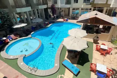 Image de Cozy Paradise Hill Escape 2br– Comfort, Space & Great Location - Wifi - Pool