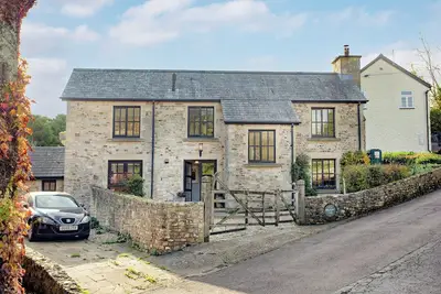 Image de 3 chambres à coucher à Branscombe