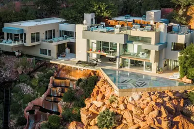 Camelback Mountain Estate - Infinity Pool, Rooftop Bar & Panoramic Views