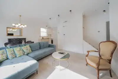 Image de Bright, modern and spacious apartment