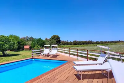 Image de House 2 Minutes From The Sea Surrounded By Nature, With Swimming Pool And Hot Tub