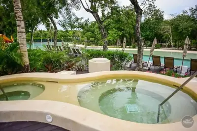 Image de Luxury Jungle Apartment in Private