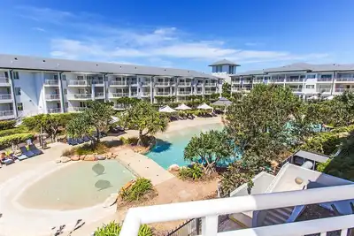 Image de The Pool Resort Kingscliff - Two Bedroom Ocean View (2210) - Holiday Management Co.