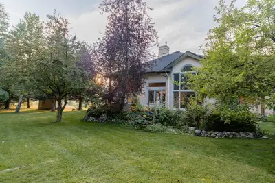 Image de All season 5 Br, 5 Ba house in mid-valley, 12 min to Baldy ski lifts