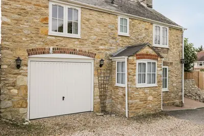 Image de Fisherbridge Cottage, family friendly, with open fire in Weymouth