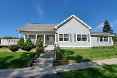 Image de Bavarian Farm Schoolhouse Handicap accessible, Near Dreams Park & Cooperstown