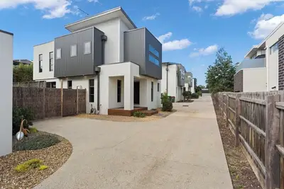 Image de Stunning Luxury Townhome, Walk to Beach & Shops